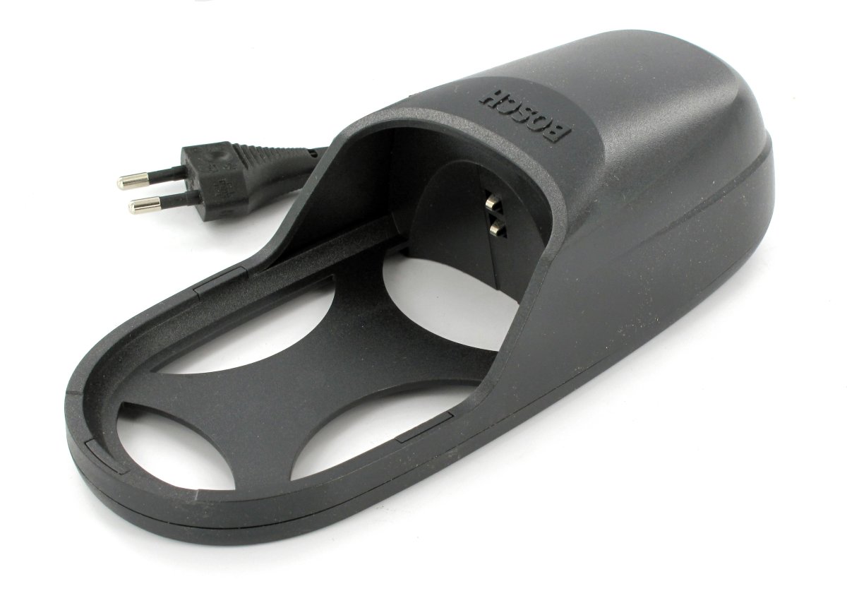 BOSCH 2607225307 nabíječ pro nůžky na trávu EU 230/3,6V 5h. 3600H33004