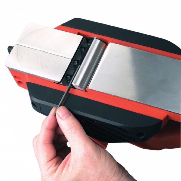 BLACK&DECKER KW712 hoblík 650W Obrázek