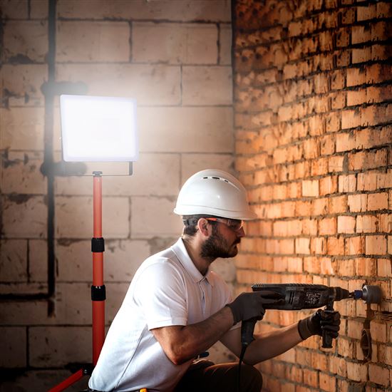 SOLIGHT WM-100W-FVQ LED eflektor se stativem 100W, 9000lm, 4000K, kabel, IP65 Obrázek