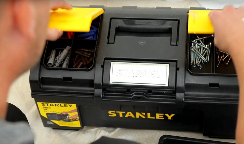 STANLEY 1-79-218 box na nářadí s přezkou One Hand 600x280x260 mm Obrázek