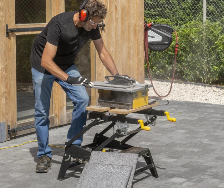 POWERPLUS POWX2300 kotoučová stolní diamantová řezačka na obklady a dlažbu 800W Obrázek