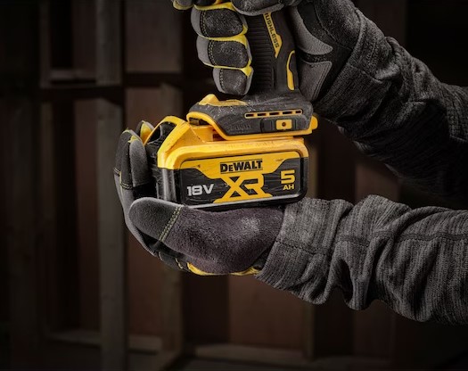 DeWALT DCD100YP2T XR Li-Ion 18V (2x5Ah) aku příklepový šroubovák k výročí 100 let Obrázek