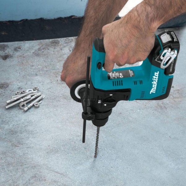 MAKITA HR140DWYE1 aku vrtací kladivo s příslušenstvím 12V/1,5Ah CXT Obrázek