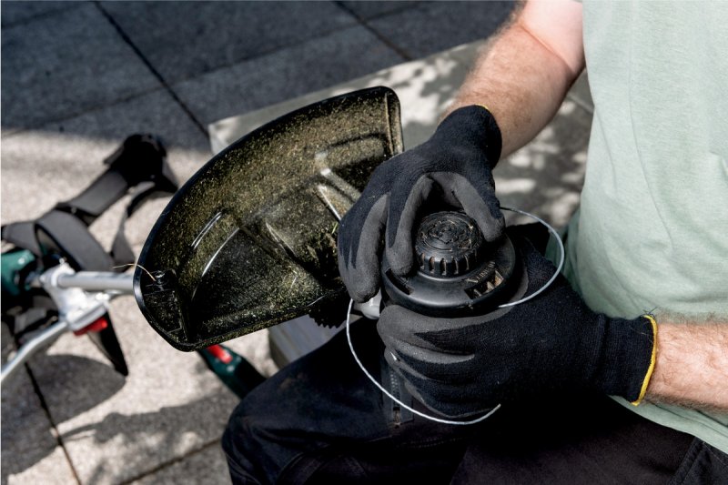 METABO FSB 36-18 LTX BL 40 (verze bez aku) 2x18V aku křovinořez s obouručním držadlem Obrázek