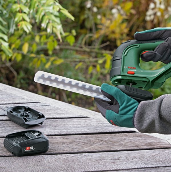 BOSCH AdvancedShear 18V-10 (bez aku) jednoruční aku nůžky na keře a trávu Obrázek