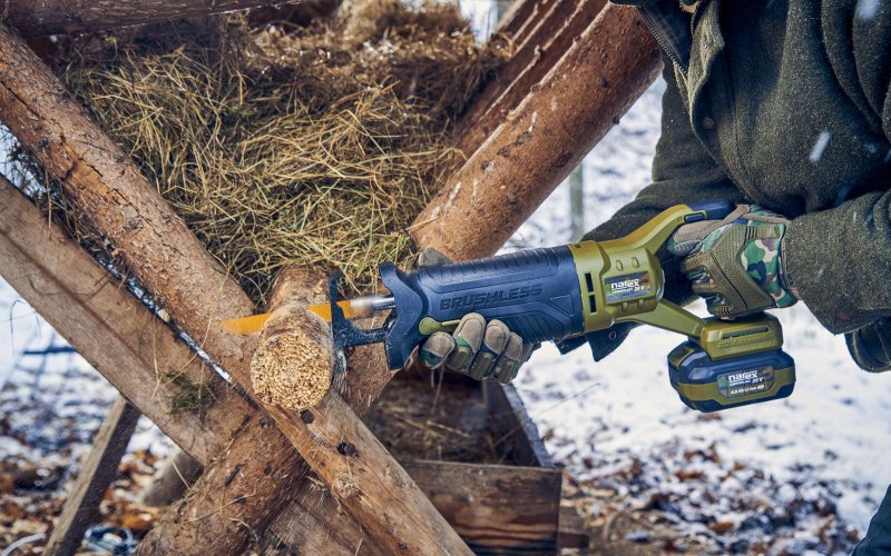 NAREX CPO 150 Basic (verze bez aku) aku pila ocaska Camouflage 20V Obrázek