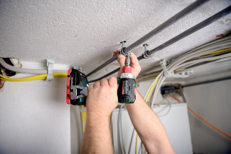 Metabo BS 18 L BL Q bezuhlíková aku vrtačka bez akumulátoru 613156840 metaBOX 145 Obrázek