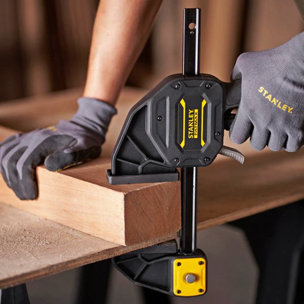 STANLEY FMHT0-83241 FatMax jednoruční svěrka 900mm (XL) Obrázek