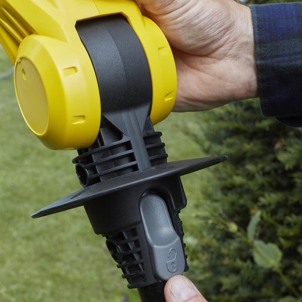 STANLEY FATMAX SFMCPH845M1-QW dlouhé aku nůžky na živý plot V20 LiIon 1x4,0Ah Obrázek