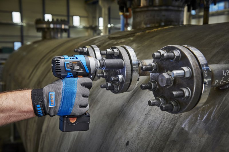 NAREX ASR 203-3SB (2x3Ah) 1/2" bezuhlíkový aku rázový utahovák s regulací Obrázek