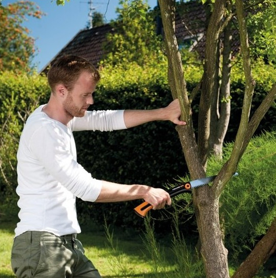 Pilka zahradní Fiskars Xtract Obrázek