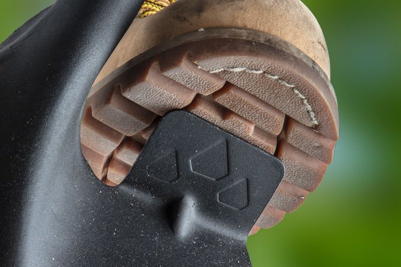 VERTO 15G001 rýč T-Rex špičatý, dřevěná násada, rukojeť Obrázek