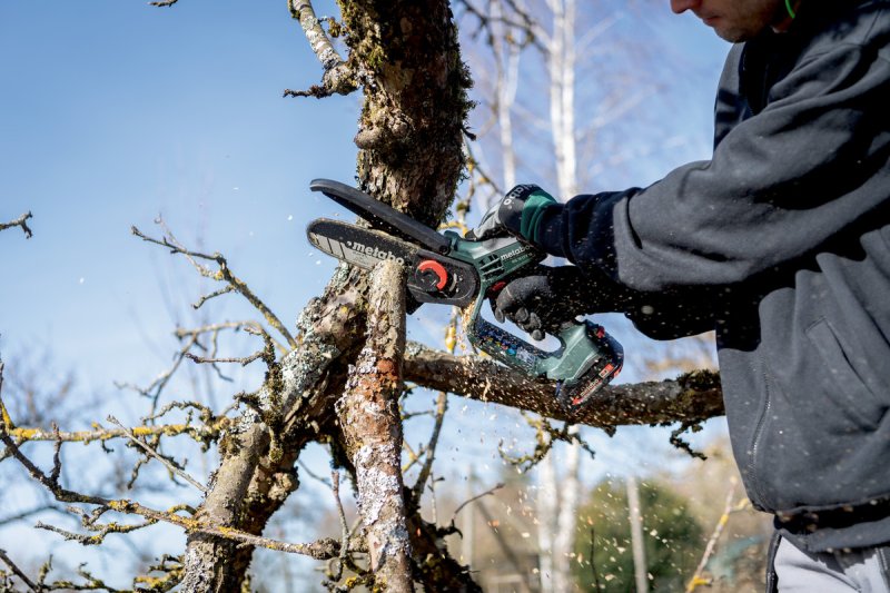 METABO MS 18 LTX 15 (1x2,0 Ah) aku prořezávací pila s příslušenstvím Obrázek