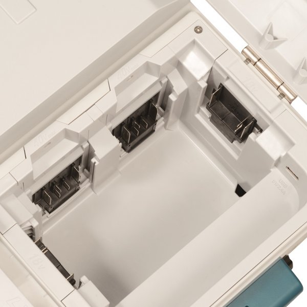 MAKITA CW001GZ aku chladnička LiIon 2x aku XGT/LXT, bez aku Obrázek