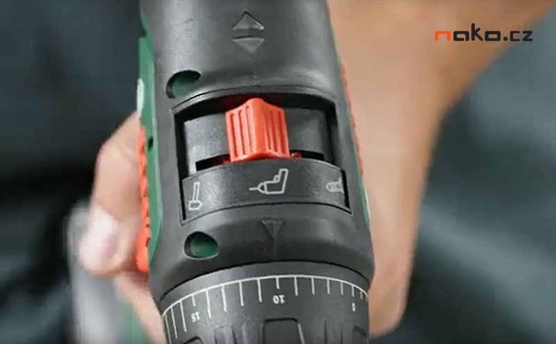 BOSCH AdvancedImpact 18 aku kombinovaná vrtačka + set výměnných nástavců Obrázek