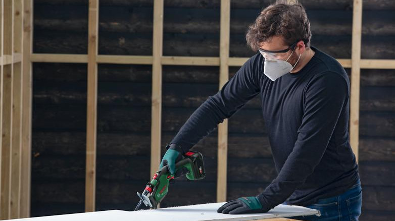 BOSCH KEO 18 (verze bez baterie) akumulátorová pila ocaska + držák na větve Obrázek