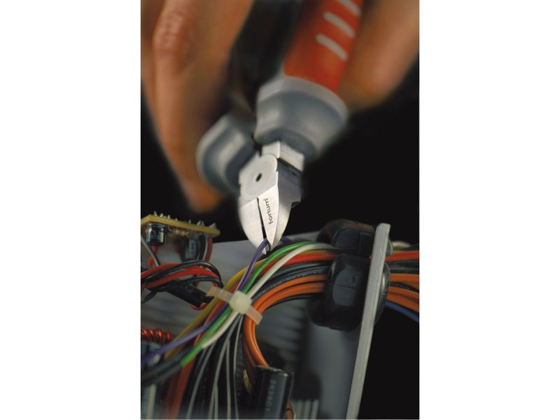 FORTUM kleště štípací boční pro elektroniku 125mm 4770402 Obrázek