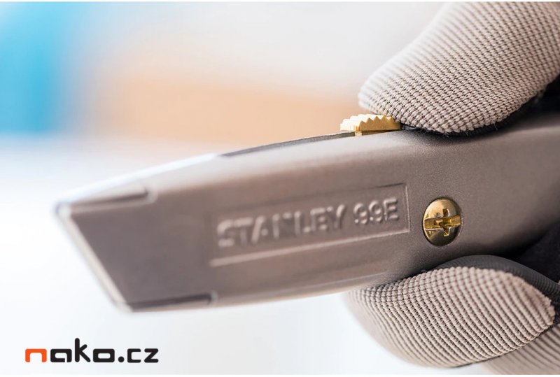 STANLEY 1-10-099 kovový nůž se zasouvací otočnou čepelí 99E + 5ks čepelí Obrázek