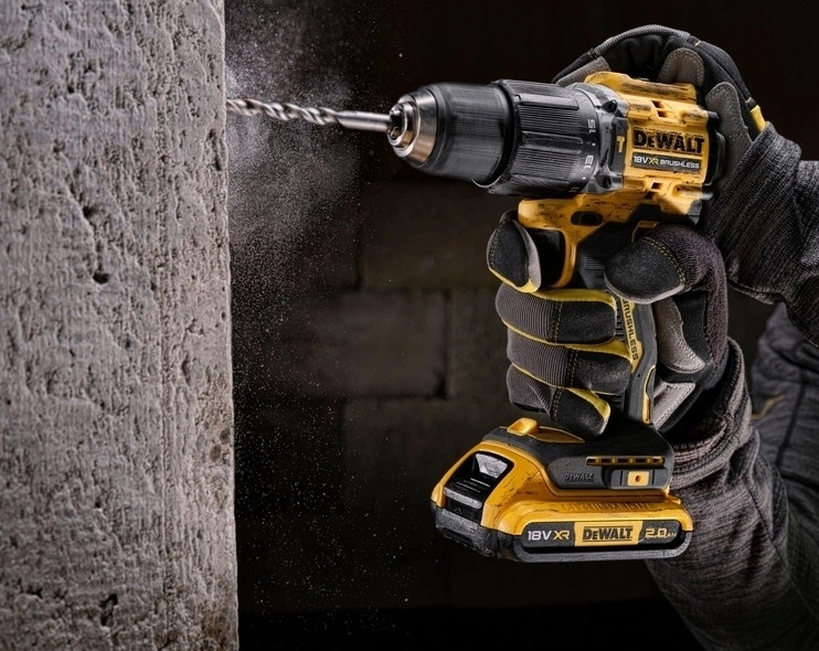 DeWALT DCD100YD2T XR Li-Ion 18V (2x2Ah) aku příklepový šroubovák k výročí 100 let Obrázek
