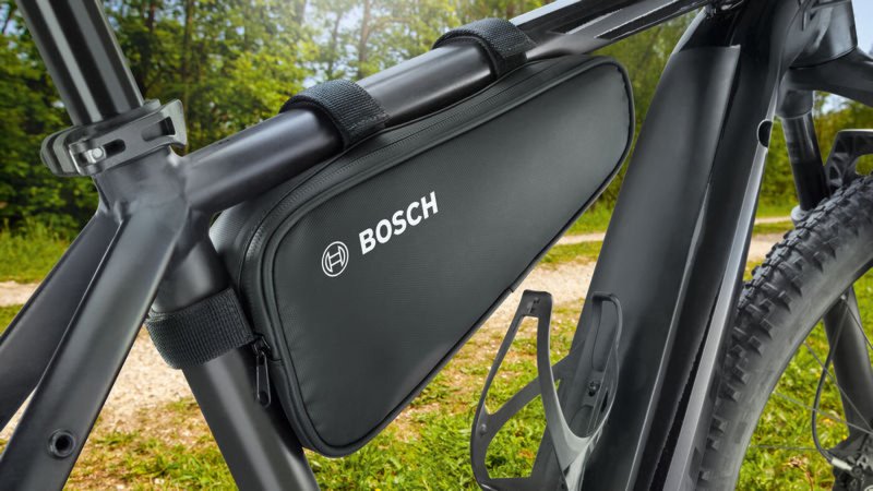 BOSCH EasyPump aku kompresor s brašnou na kolo 0603947002 Obrázek