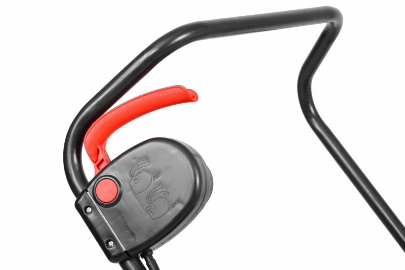 HECHT 1739 vertikutátor nožový - provzdušňovač Obrázek