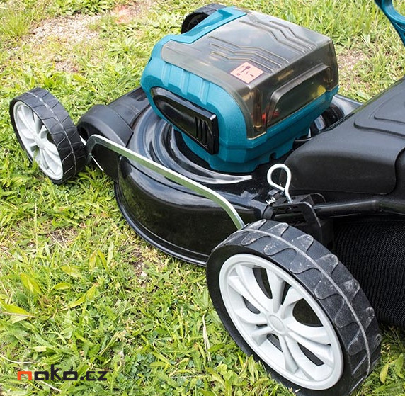 XTline XT102995 sada zahradního aku nářadí 36V 2x4Ah, 7 dílů Obrázek