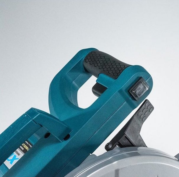 XTline XT106255 pokosová pila 255mm Obrázek