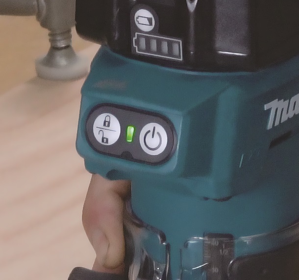 MAKITA DRT52Z aku jednoruční frézka Li-ion LXT 18V, bez aku Z Obrázek