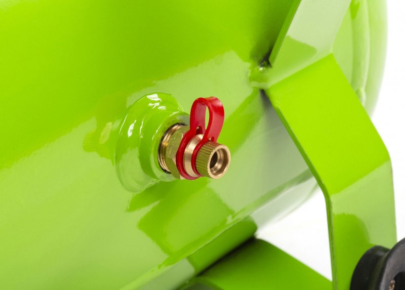 FIELDMANN FDAK 201522-E kompresor olejový 24 lit. 50005171 Obrázek