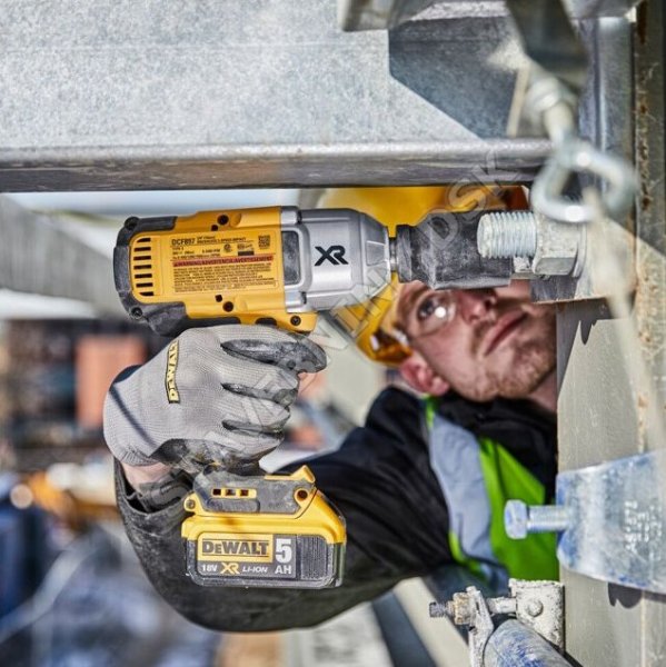 DeWALT DCF897 + kufr Tstak (verze bez aku) 3/4" aku rázový utahovák Obrázek