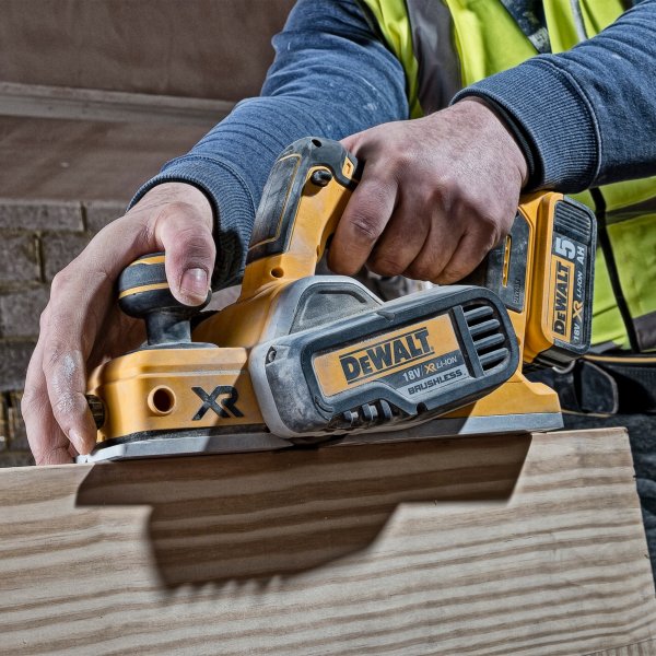 DeWALT DCP580N (verze bez aku) akumulátorový hoblík se záběrem 82 mm Obrázek