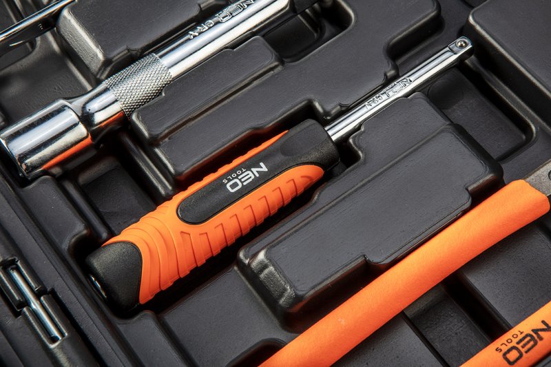 NEO TOOLS 08-942 sada nářadí a hlavic v kufru 65 dílů Obrázek