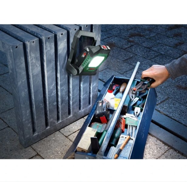 BOSCH UniversalWorkLight 18V-2100 aku LED lampa 18V POWER FOR ALL 06039A1300 bez aku Obrázek