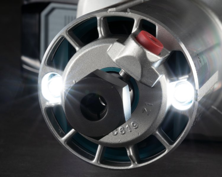 MAKITA RT001GZ17 aku kombinovaná frézka LiIon XGT 40V, bez aku Z Obrázek