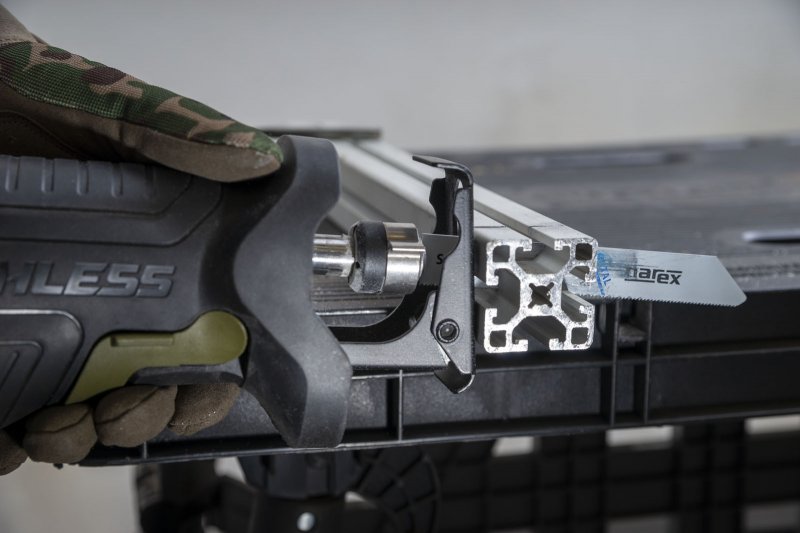 NAREX CPO 150 Basic (verze bez aku) aku pila ocaska Camouflage 20V Obrázek