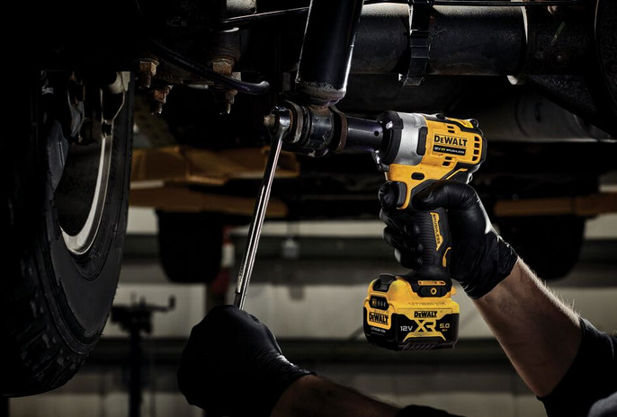 DeWALT DCF901P2 aku rázový utaovák 3/8" bezuhlíkový XR LiIon 12V 2x 5Ah Obrázek