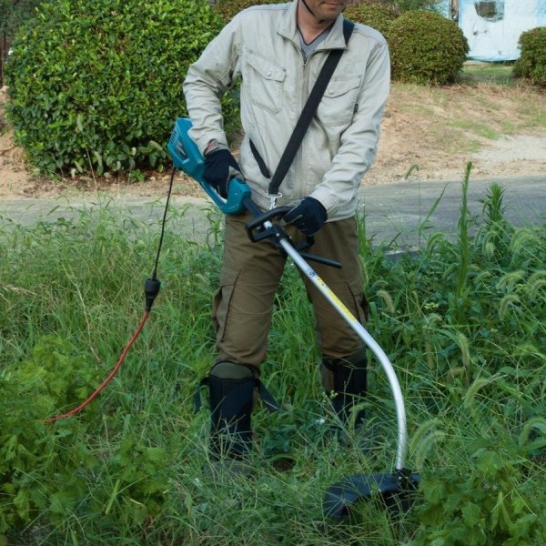 MAKITA UR3500 elektrický strunový vyžínač 700W Obrázek