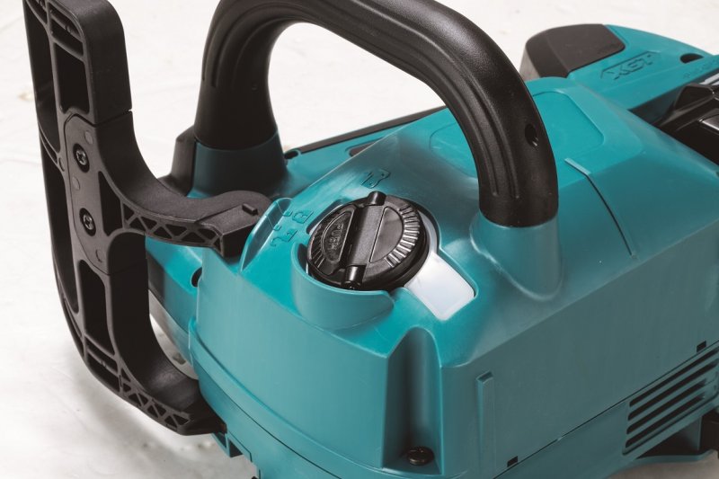 MAKITA UC004GZ01 aku řetězová pila 350 mm Li-ion XGT 40V, bez aku Z Obrázek