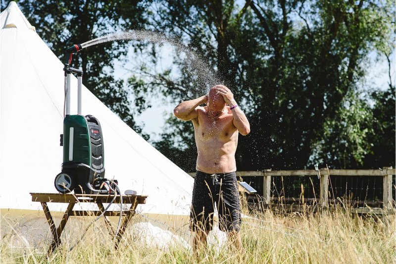 BOSCH Fontus 18V (1x2,5Ah) aku venkovní čistič Obrázek