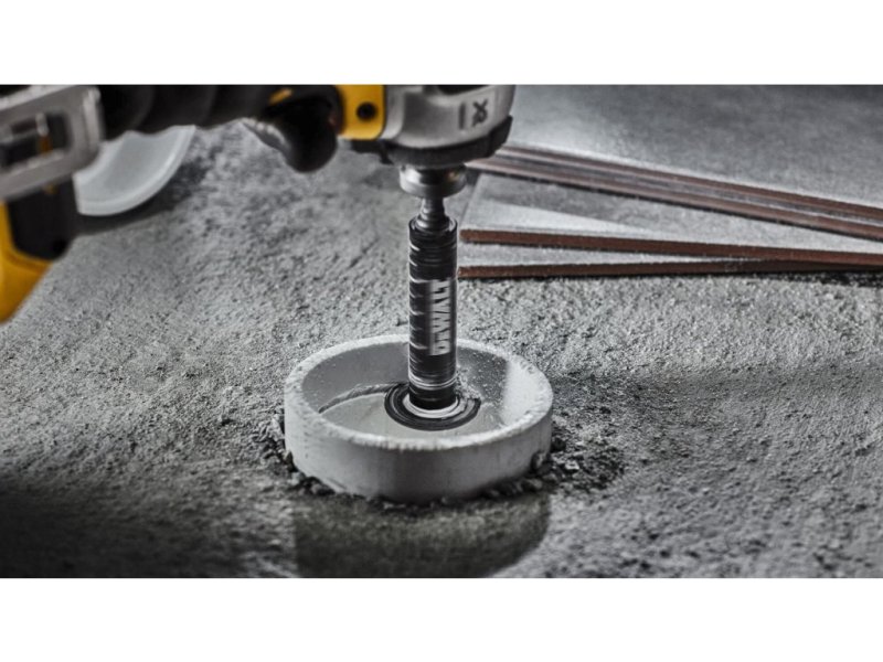 DeWALT DT20563 diamantový řezák trubek 34mm se stopkou 1/4" Obrázek