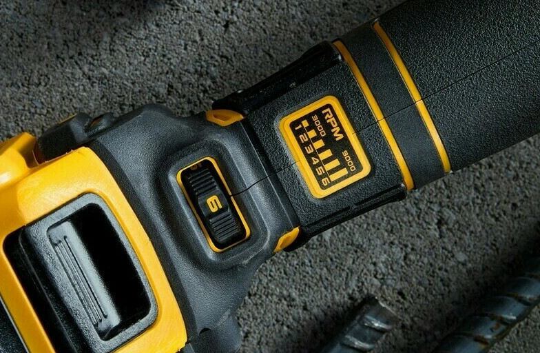 DeWALT STANLEY DCG409VSN (verze bez aku) aku úhlová bruska s regulací otáček Obrázek