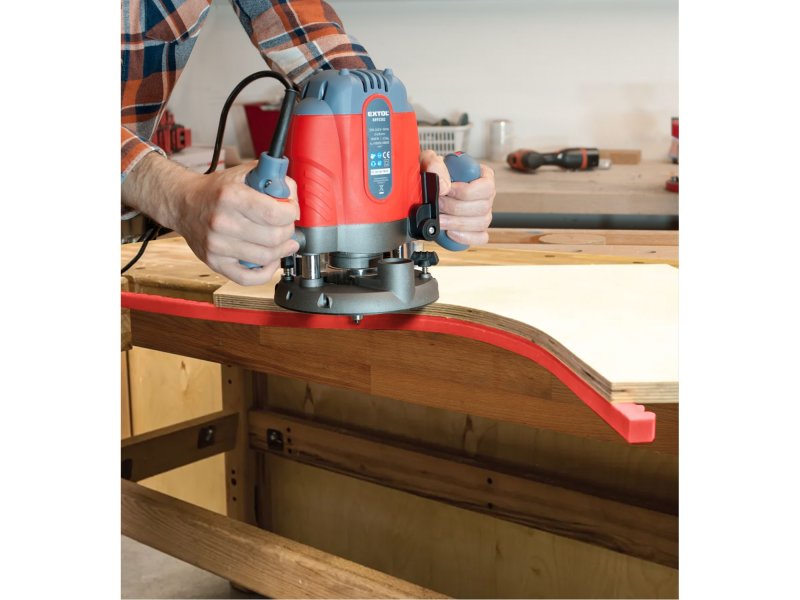 EXTOL PREMIUM 8802140 šablona flexibilní pro frézování křivek 2000 x 18 x 16mm Obrázek