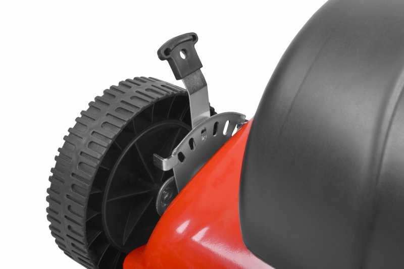 HECHT 1739 vertikutátor nožový - provzdušňovač Obrázek