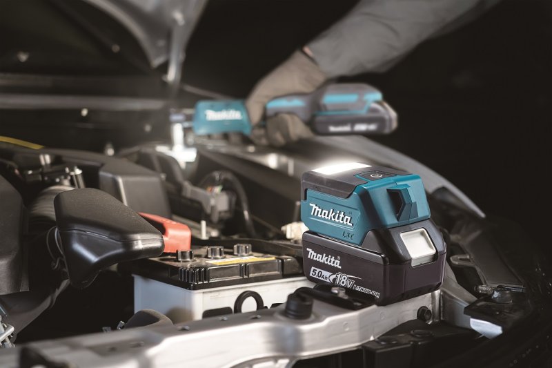 MAKITA DML817 aku LED svítilna a USB nabíjecí adaptér LiIon 18V LXT Obrázek