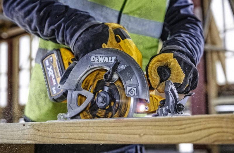 DeWALT DCS578 + Tstak (verze bez aku) aku okružní pila FlexVolt 54V Obrázek