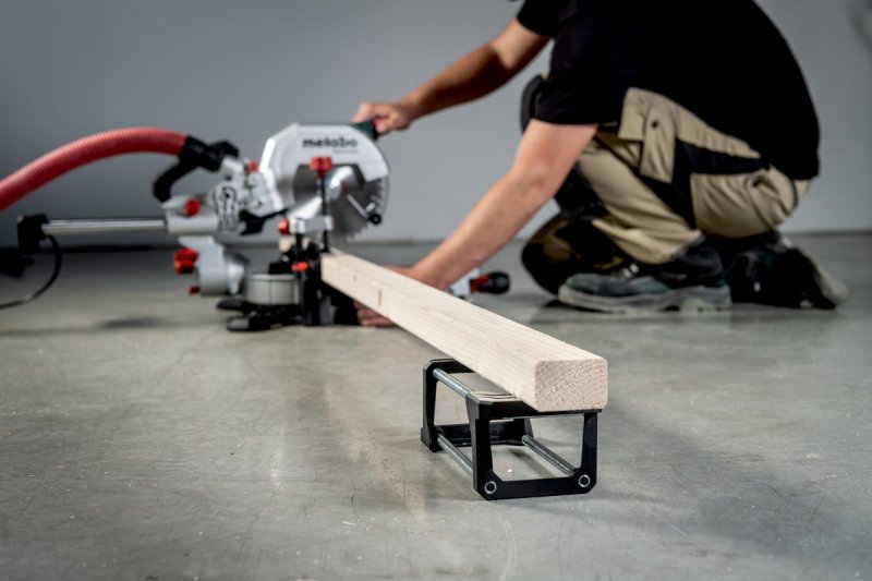 METABO KGS 216 M kapovací pila (model 2023) Obrázek