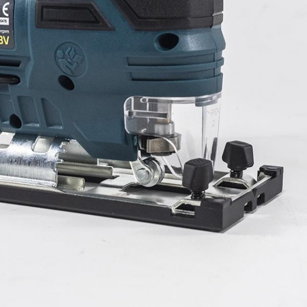 XTline XT102735 aku přímočará pila 18V bez baterie Obrázek