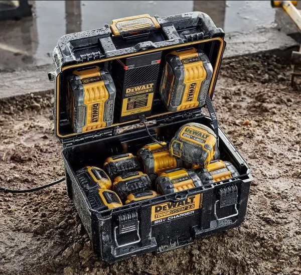 DeWALT DWST83471-QW nabíječka v kufru TOUGHSYSTEM Obrázek