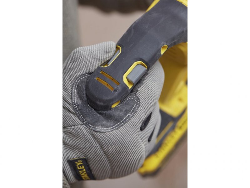 STANLEY SFMCH900B FatMax V20 (verze bez aku) aku kombinované kladivo SDS-Plus / 2 J Obrázek