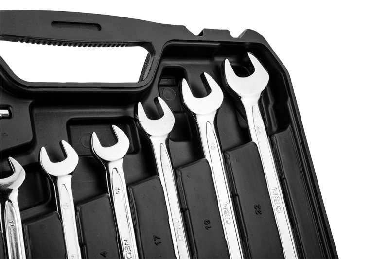 NEO TOOLS 10-058 gola sada 1/4", 1/2" se sadou klíčů - 82 dílů Obrázek